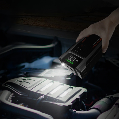 Booster Batterie Voiture lampe poche laid