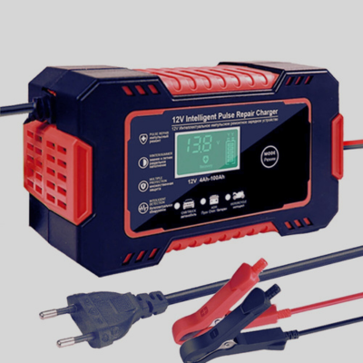 Chargeur-Batterie-de-Voiture-avec-ecran