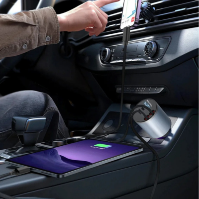 Chargeur telephone voiture super pratique plusieurs appareil