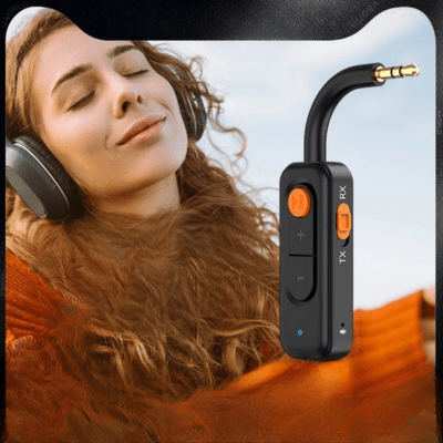 adaptateur-bluetooth-pour-voiture-sonoconnect-femme-heureuse