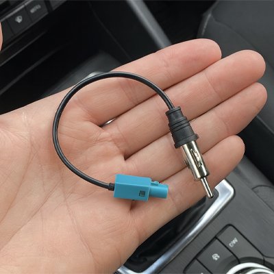 Adaptateur-pour-antenne-autoradio-petit-cable