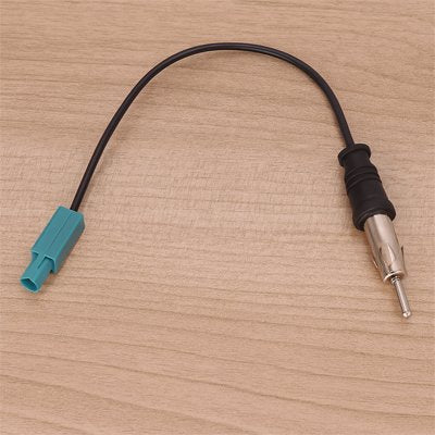 Adaptateur-pour-antenne-autoradio-pratique