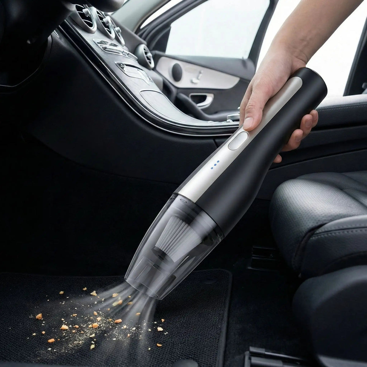 Aspirateur à main sans fil pour nettoyer les tapis de sol de voiture