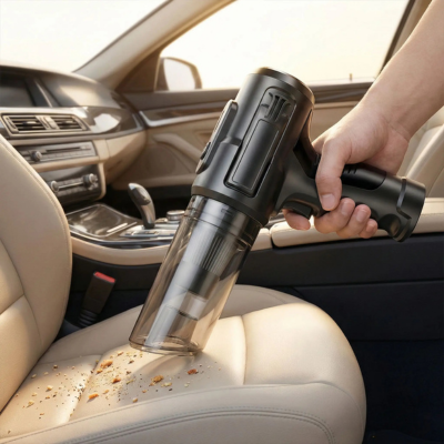 aspirateur portable voiture en action aspire miettes