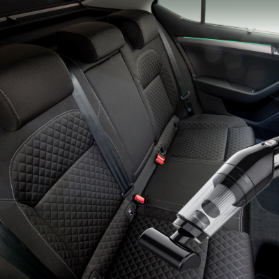 aspirateur voiture sans fil aspire siege arriere de la voiture 