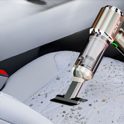 aspirateur voiture sans fil aspire les miettes sur siege voiture