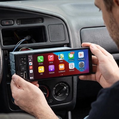 Installation de l'autoradio CarPlay Serenity dans l'emplacement du tableau de bord