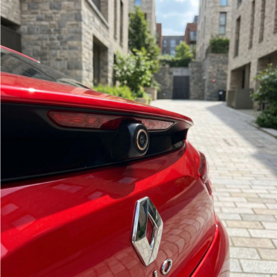 camera de recul clio 5 derierre clio rouge