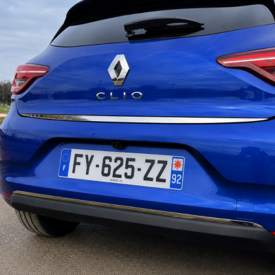 Caméra de recul clio 5 discrète avec écran d'origine.