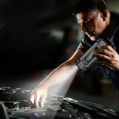 chargeur batterie voiture professionnel lumiere efficace voir nuit