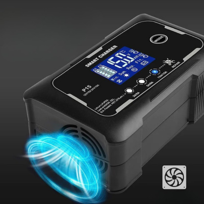 Chargeur pour batterie de voiture équipé d’un système de ventilation pour le refroidissement