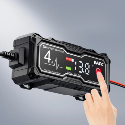 chargeur voiture batterie avec plusieurs mode de reglage et affichage complet 